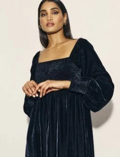 Black Velvet Kylie Long Sleeve Midaxi Dress -UK Clothing Sales d232279blk 0744