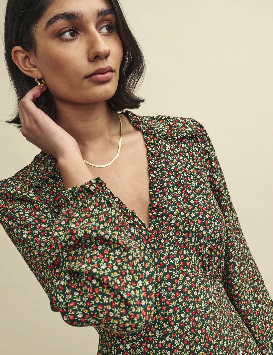 Petite Green Floral Balloon Sleeve Daphne Midi Dress 5 Petite Green Floral Balloon Sleeve Daphne Midi Dress - Image 3