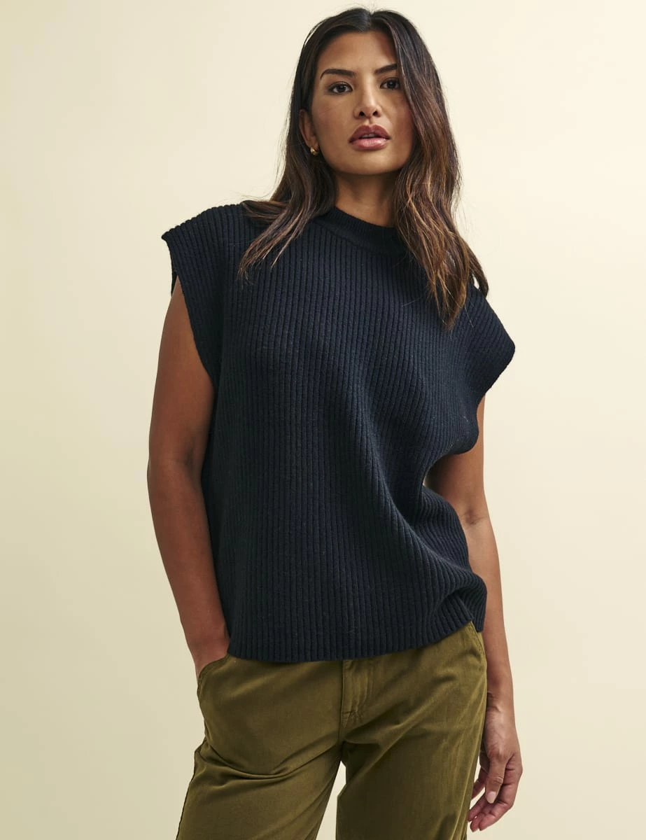 Black Oversized Knitted Vest 3 Black Oversized Knitted Vest