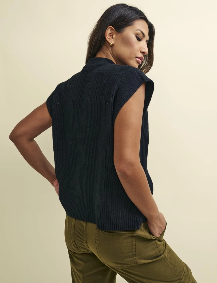 Black Oversized Knitted Vest 6 Black Oversized Knitted Vest - Image 4