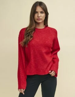 Red Crew Neck Cable Knit Jumper