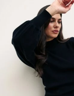 Black Knitted Open Back Detail Top -UK Clothing Sales t231308blk dt