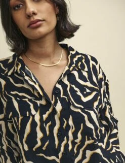 Front Page -UK Clothing Sales t240094blk 0651